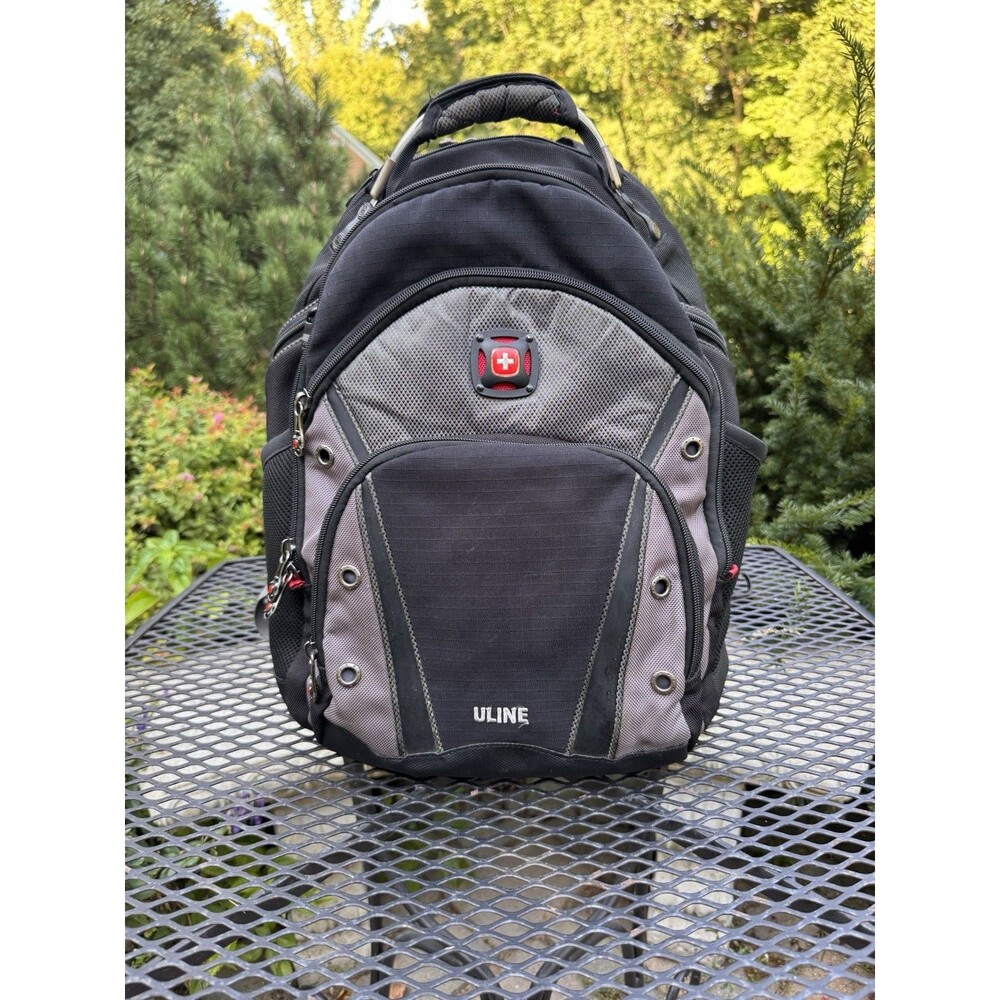 Swiss Gear Uline 16" Laptop Backpack Wenger Synergy - Black/Gray - EUC